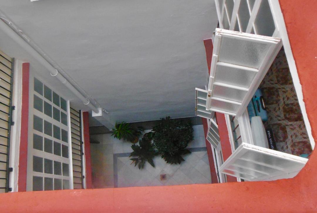 Habitaciones La Pepa Cádiz Eksteriør bilde